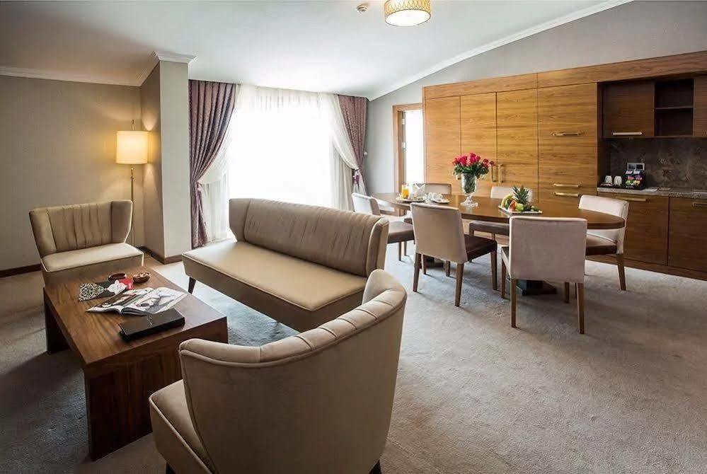 Ramada By Wyndham Yalova Hotell Yalova  Eksteriør bilde