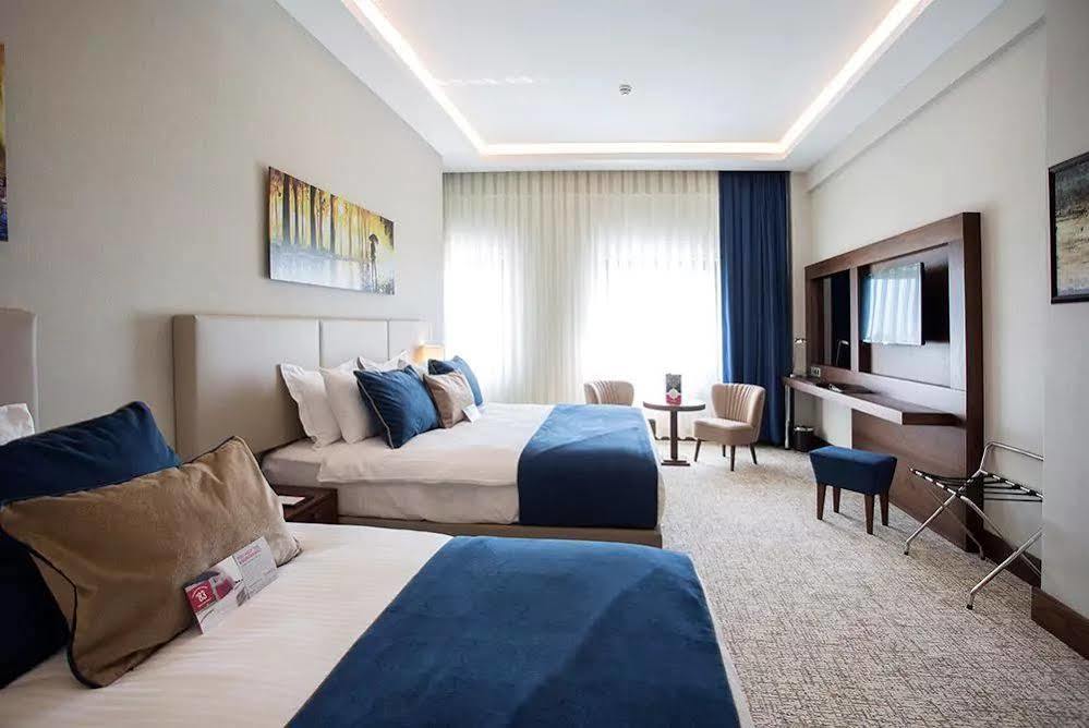 Ramada By Wyndham Yalova Hotell Yalova  Eksteriør bilde